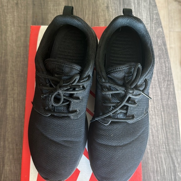 NIKE ROSHE - Picture 1 of 4